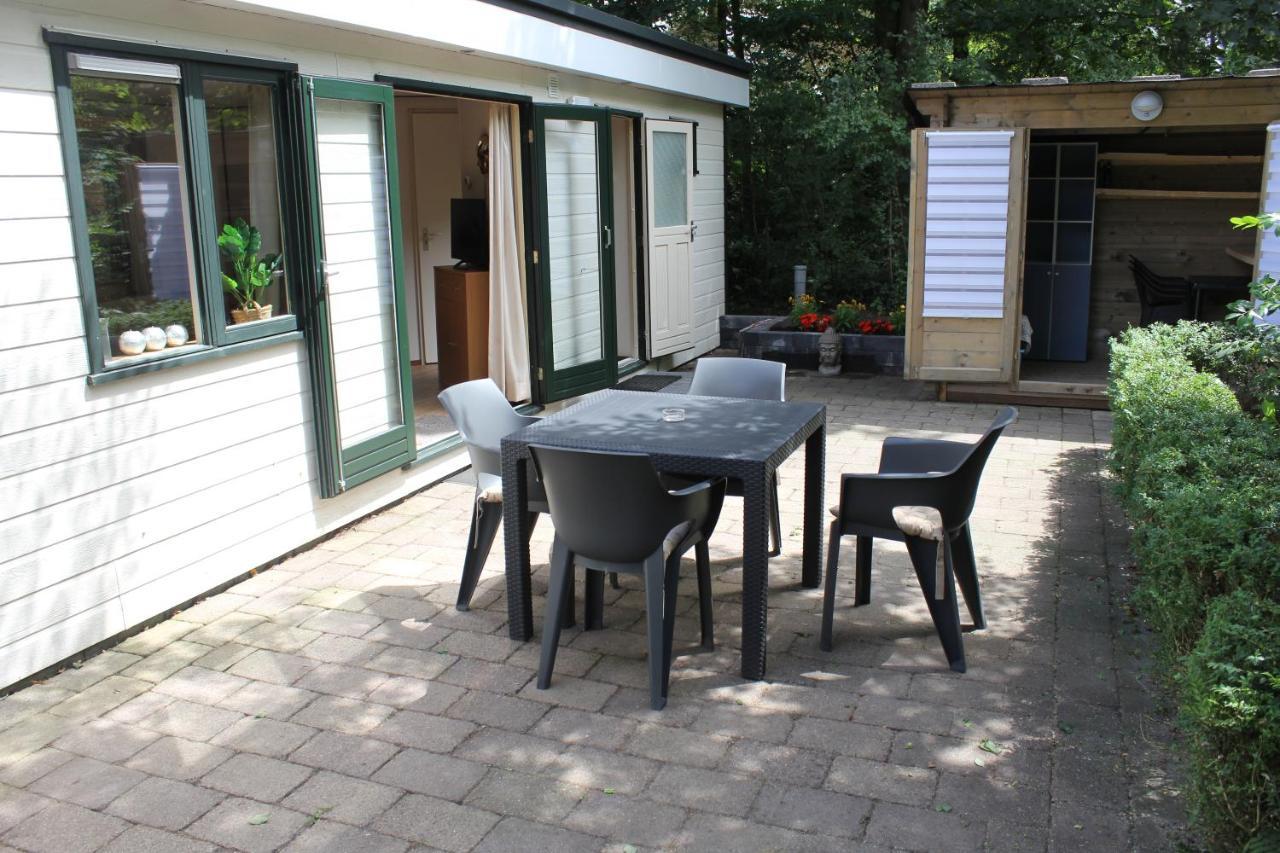 Sfeervolle Chalet Met Terras, H14 De Veldkamp, Epe, Voor 4 Personenヴィラ エクステリア 写真