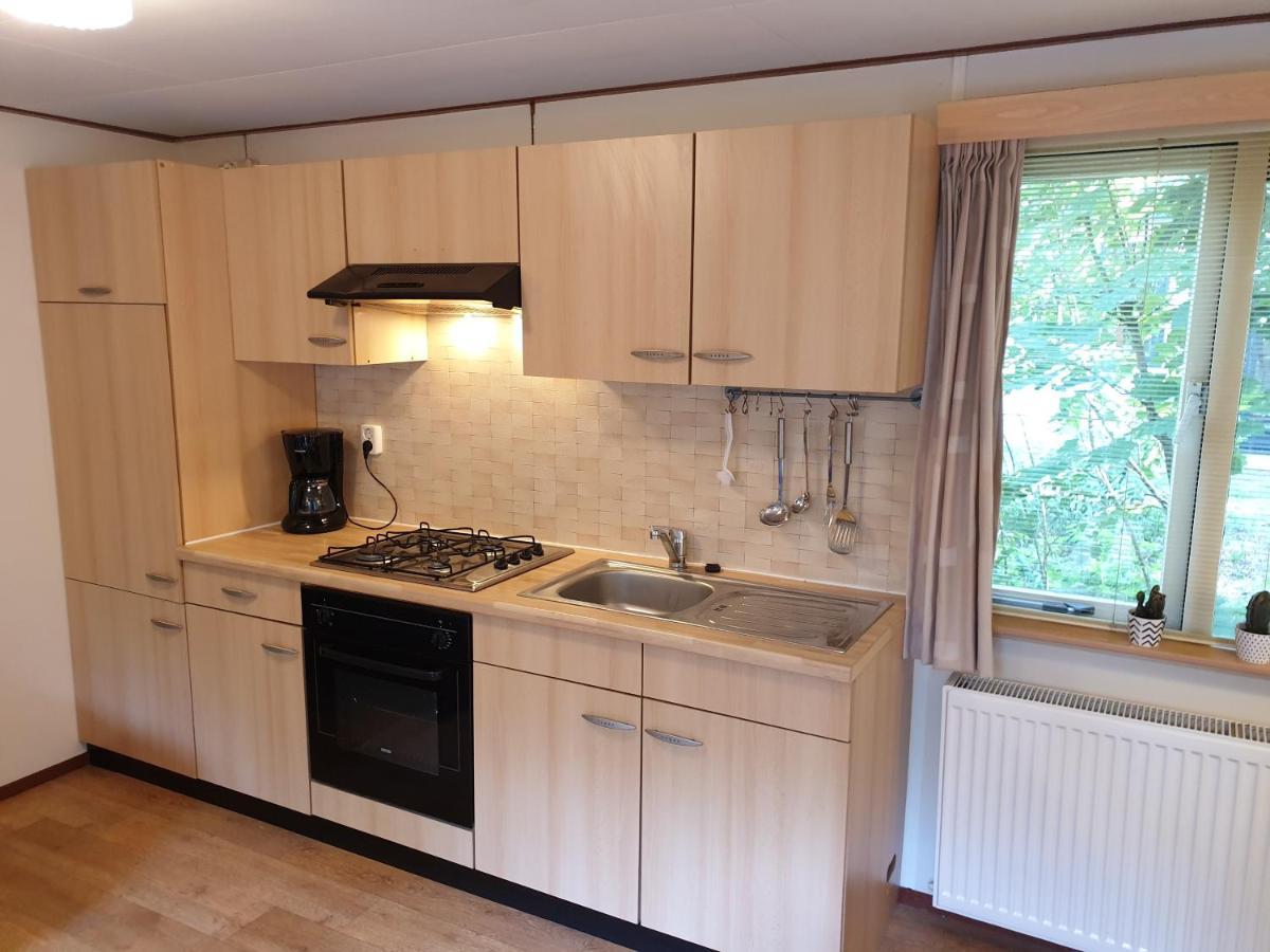 Sfeervolle Chalet Met Terras, H14 De Veldkamp, Epe, Voor 4 Personenヴィラ エクステリア 写真